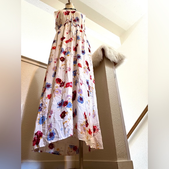 NWT M Lucky Floral Blue Red Soft Lightweight Maxi Dress - Picture 4 of 11